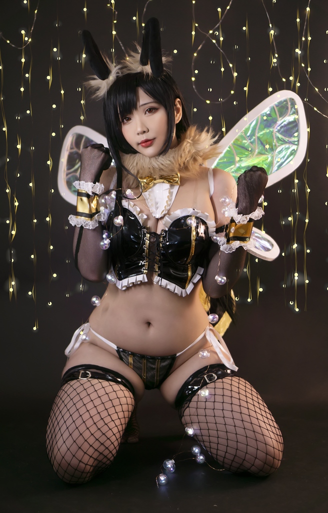 Đọc truyện hentai Tuyển tập Albums siêu phẩm Cosplay - Chap 852 - Hana Bunny – Queen Bee Tifa