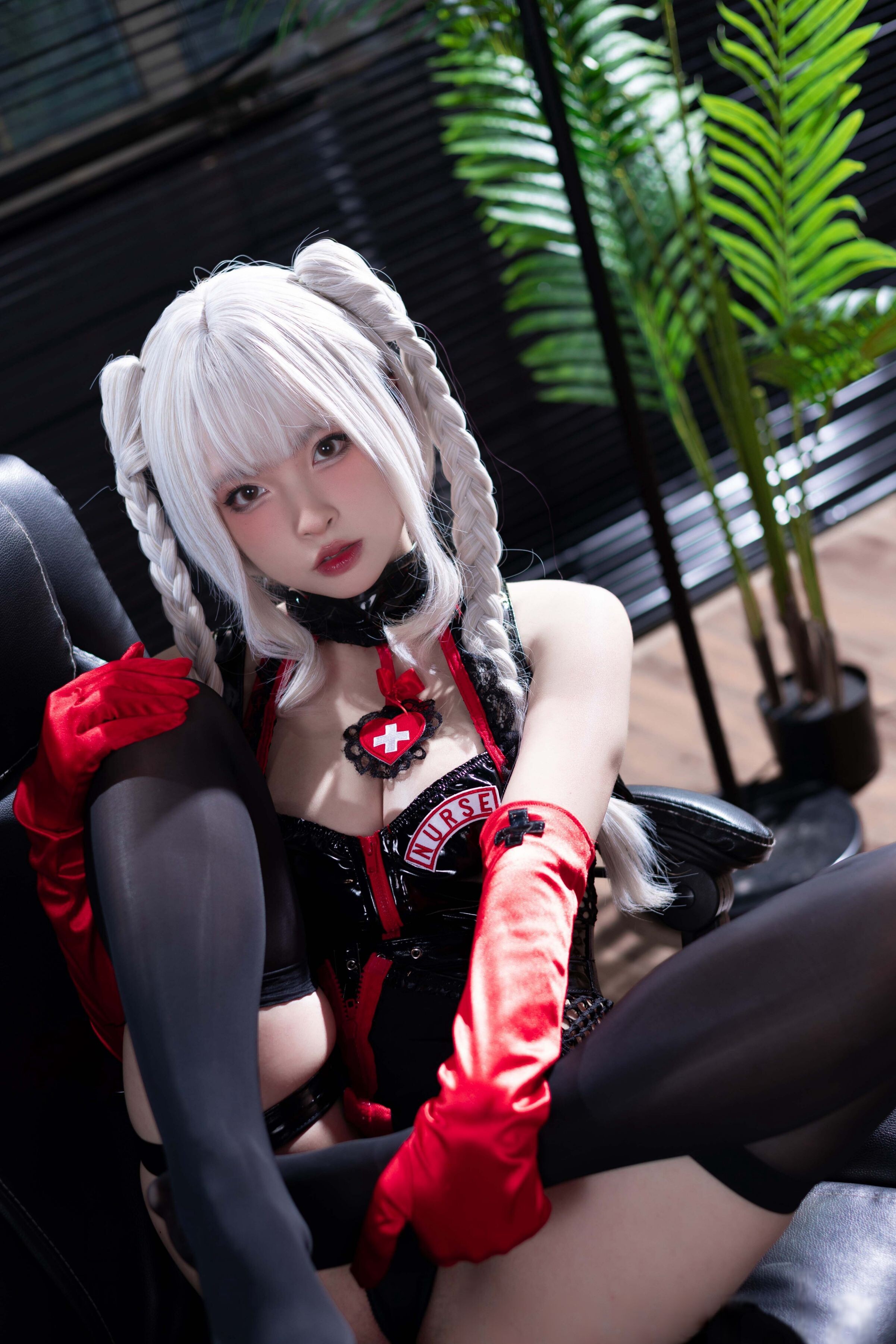 Đọc truyện hentai Tuyển tập Albums siêu phẩm Cosplay - Chap 1028 - Shimizu Yuno - White-haired nurse