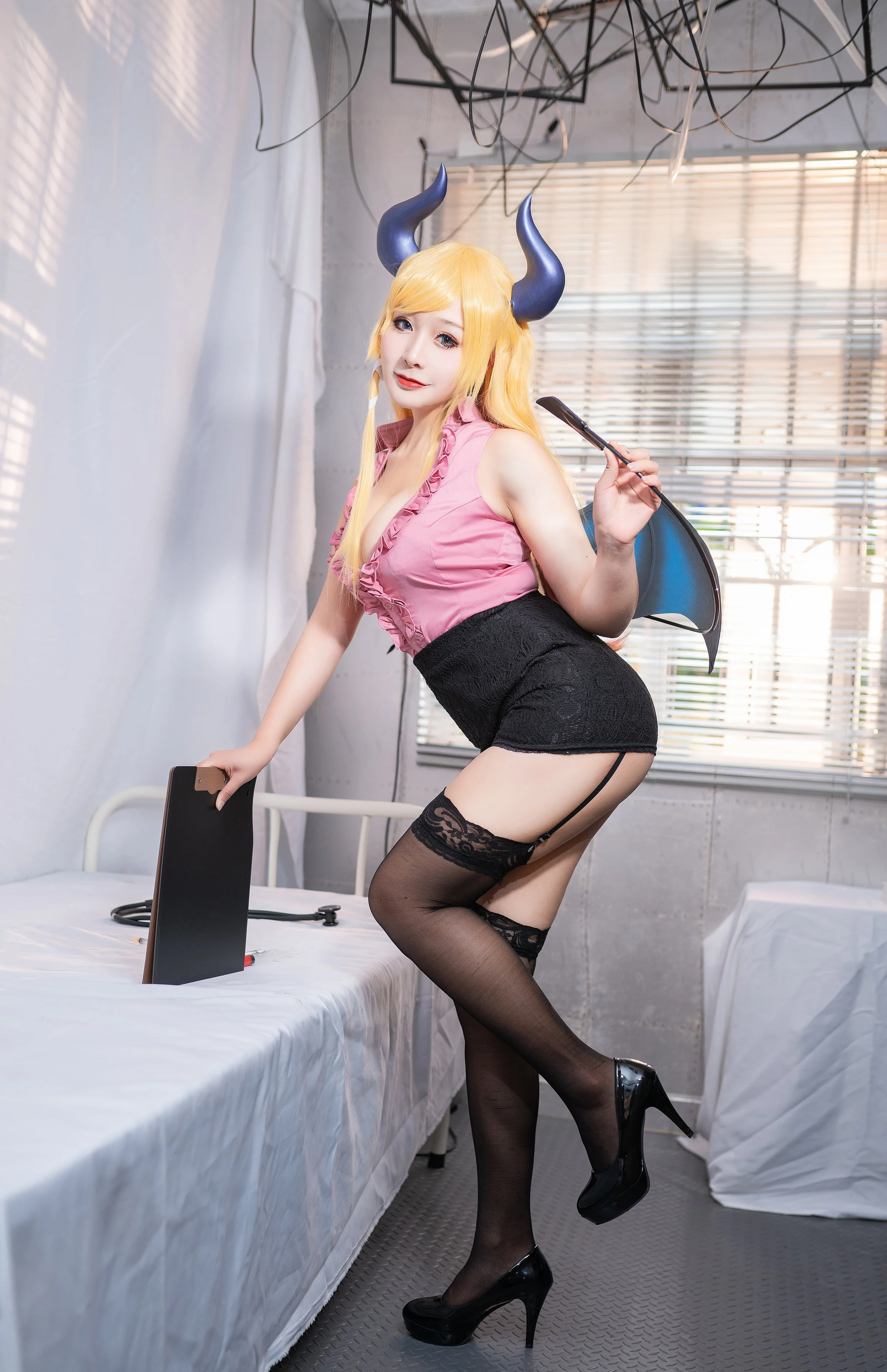 Đọc truyện hentai Tuyển tập Albums siêu phẩm Cosplay - Chap 731 - [Santou Miido] Teacher Kokku (Choko Iyutsuki)