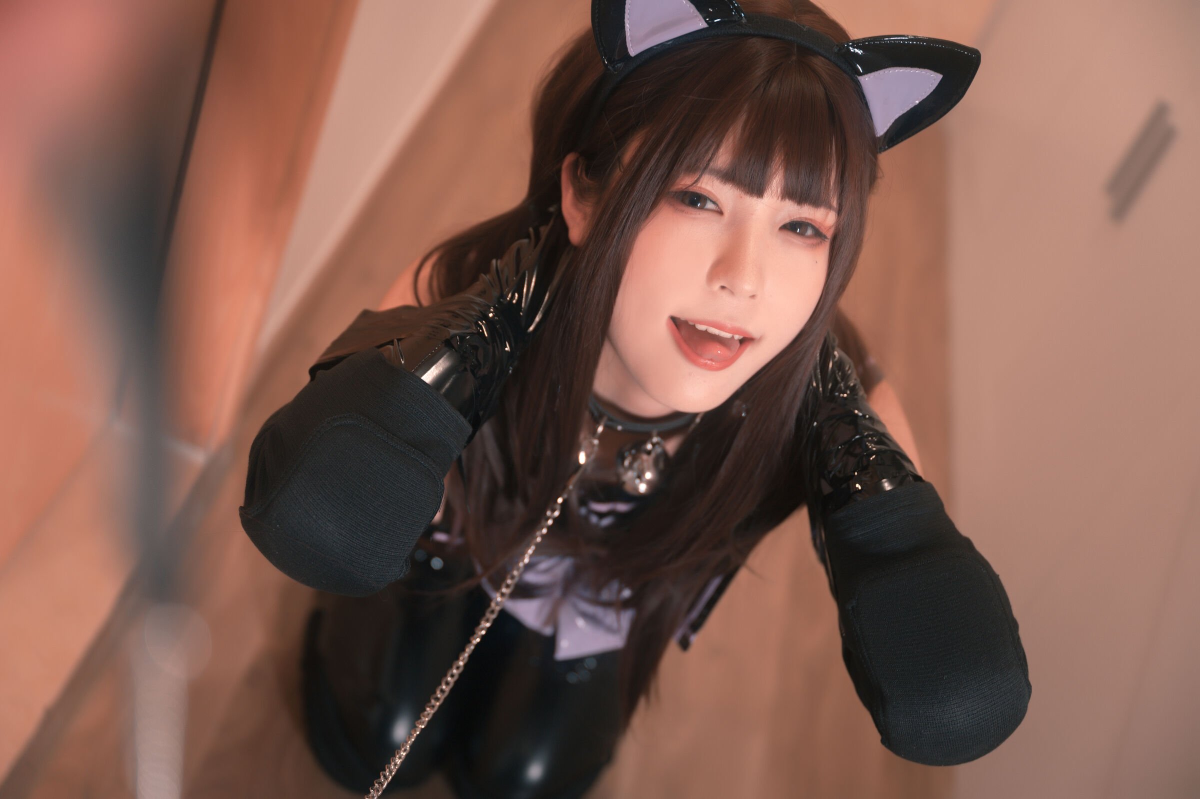 Đọc truyện hentai Tuyển tập Albums siêu phẩm Cosplay - Chap 519 - Quan Ran is a little hungry - NO.002 Bound cat