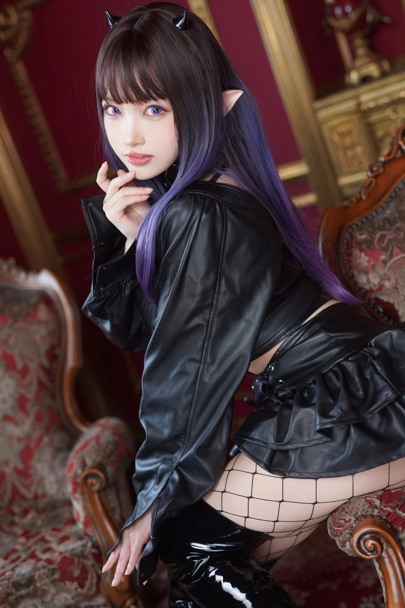 Đọc truyện hentai Tuyển tập Albums siêu phẩm Cosplay - Chap 669 - Vicious eys - Thistle