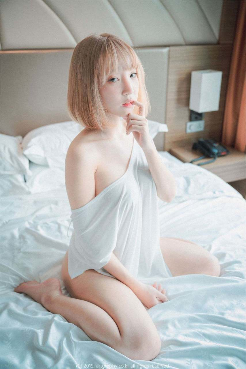 Đọc truyện hentai Tuyển tập Albums siêu phẩm Cosplay - Chap 3 - Cute ฺBunny Maid