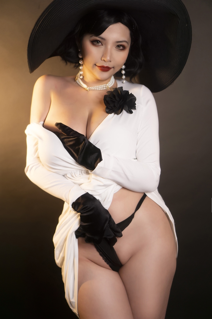 Đọc truyện hentai Tuyển tập Albums siêu phẩm Cosplay - Chap 333 - Hana Bunny – Lady Dimitrescu