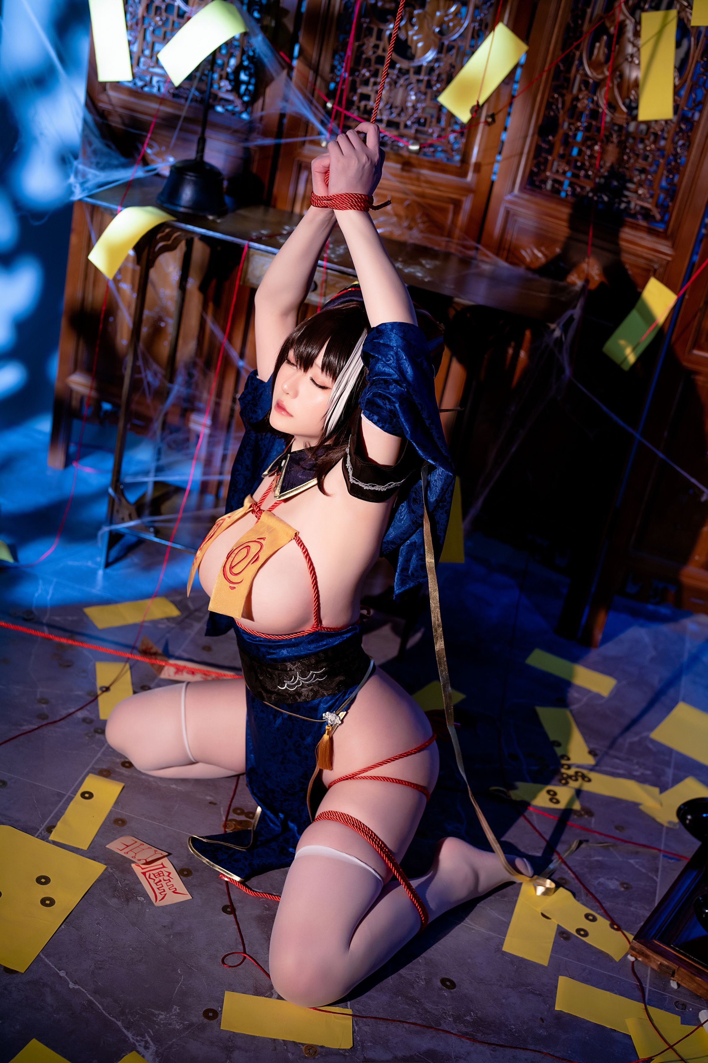 Đọc truyện hentai Tuyển tập Albums siêu phẩm Cosplay - Chap 25 - Chi Chi Halloween