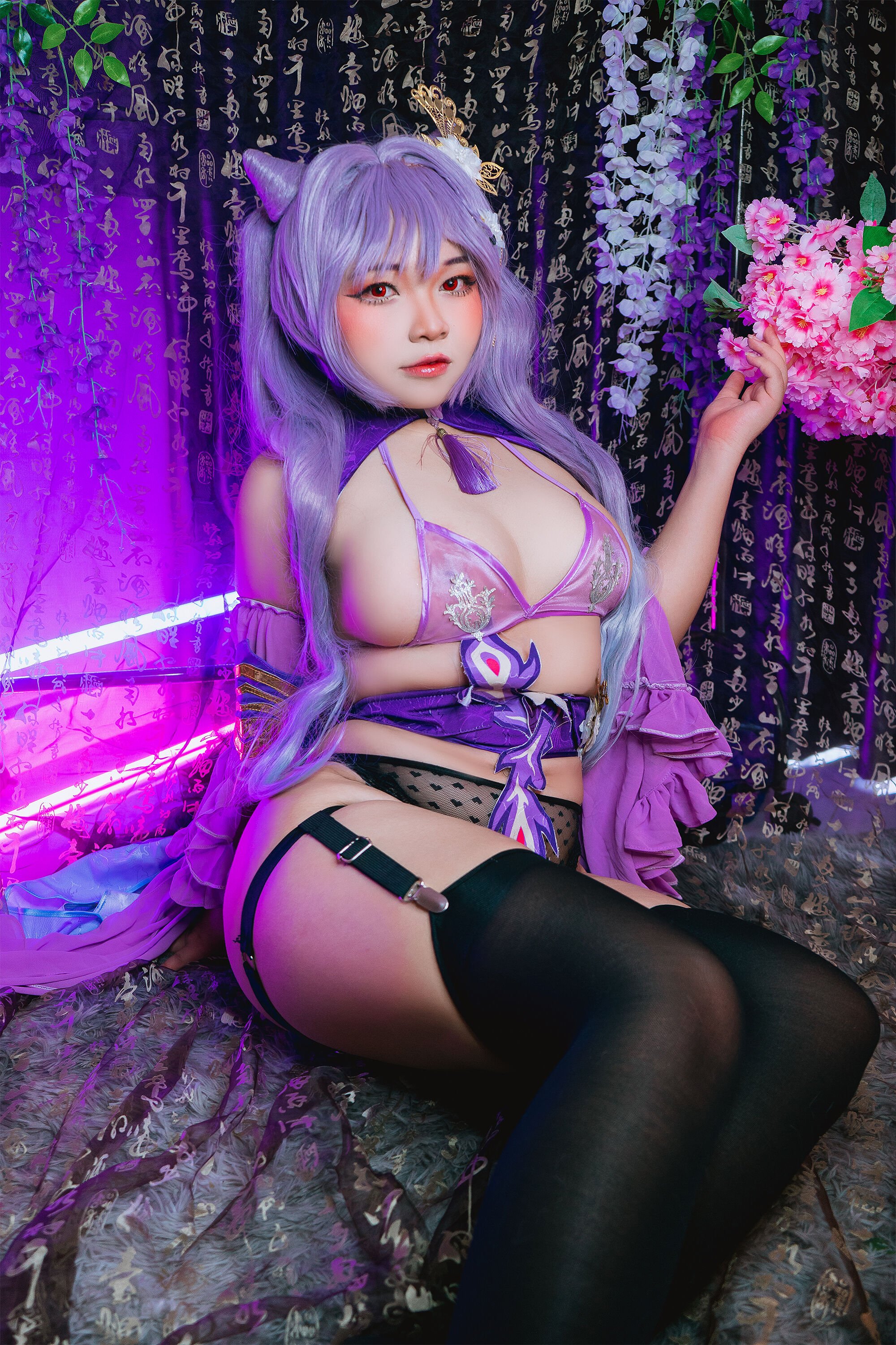 Đọc truyện hentai Tuyển tập Albums siêu phẩm Cosplay - Chap 375 - Yurihime - Keqing