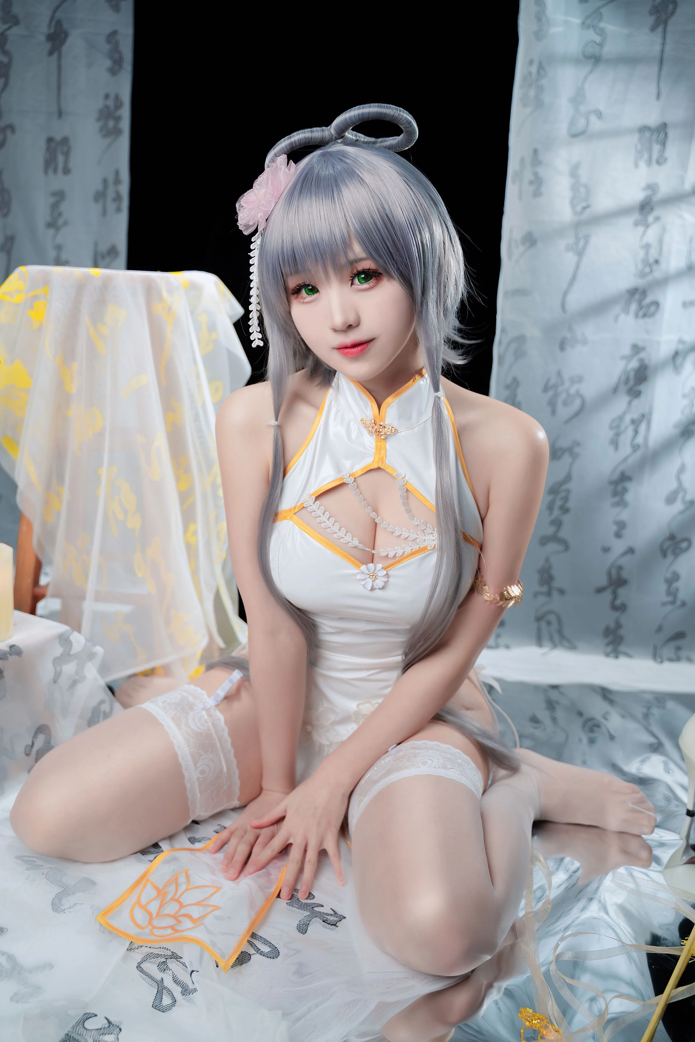 Đọc truyện hentai Tuyển tập Albums siêu phẩm Cosplay - Chap 366 - miko sauce ww - Luo Tianyi cheongsam