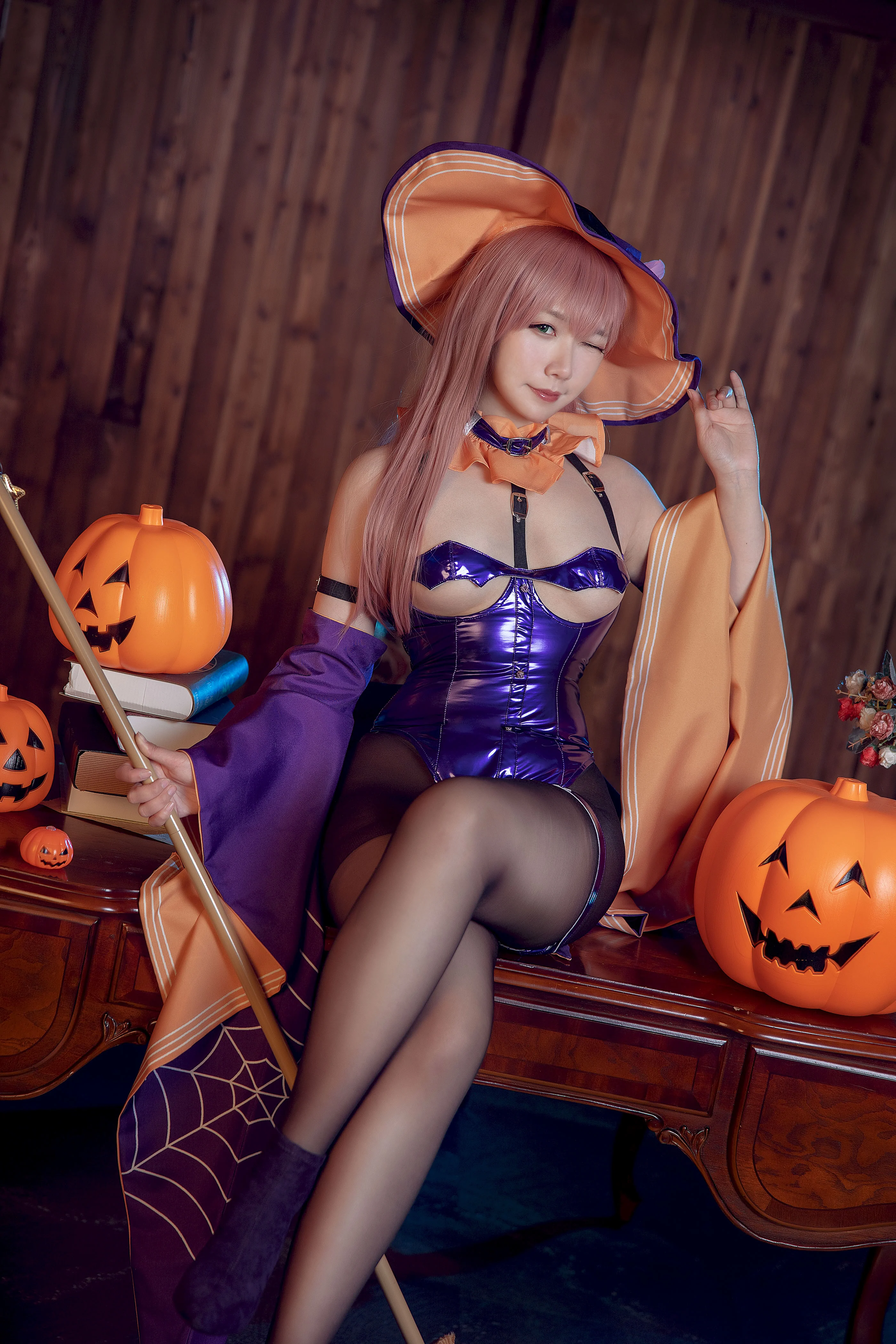 Đọc truyện hentai Tuyển tập Albums siêu phẩm Cosplay - Chap 1176 - Mahua Sauce - Memphis Halloween
